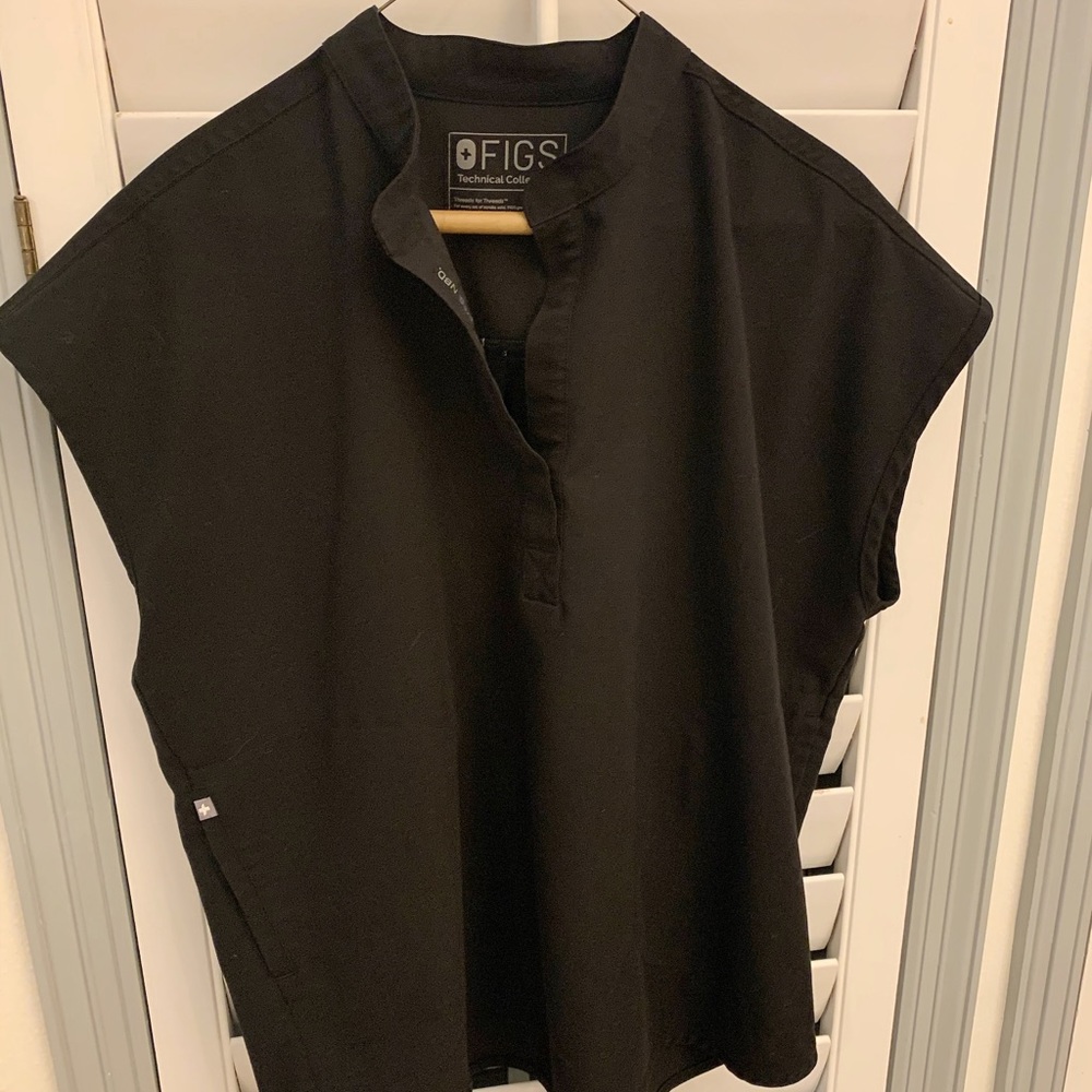 Figs Rafaela Black Scrub Top - Medium